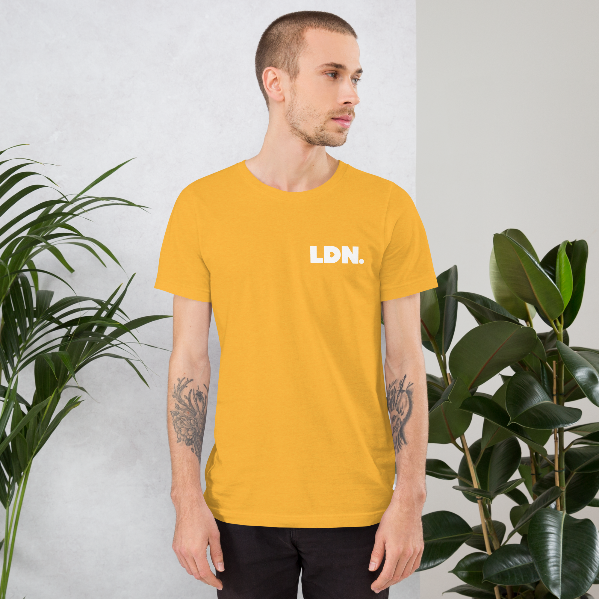 LDN. Unisex t-shirt - Minimal Front Print