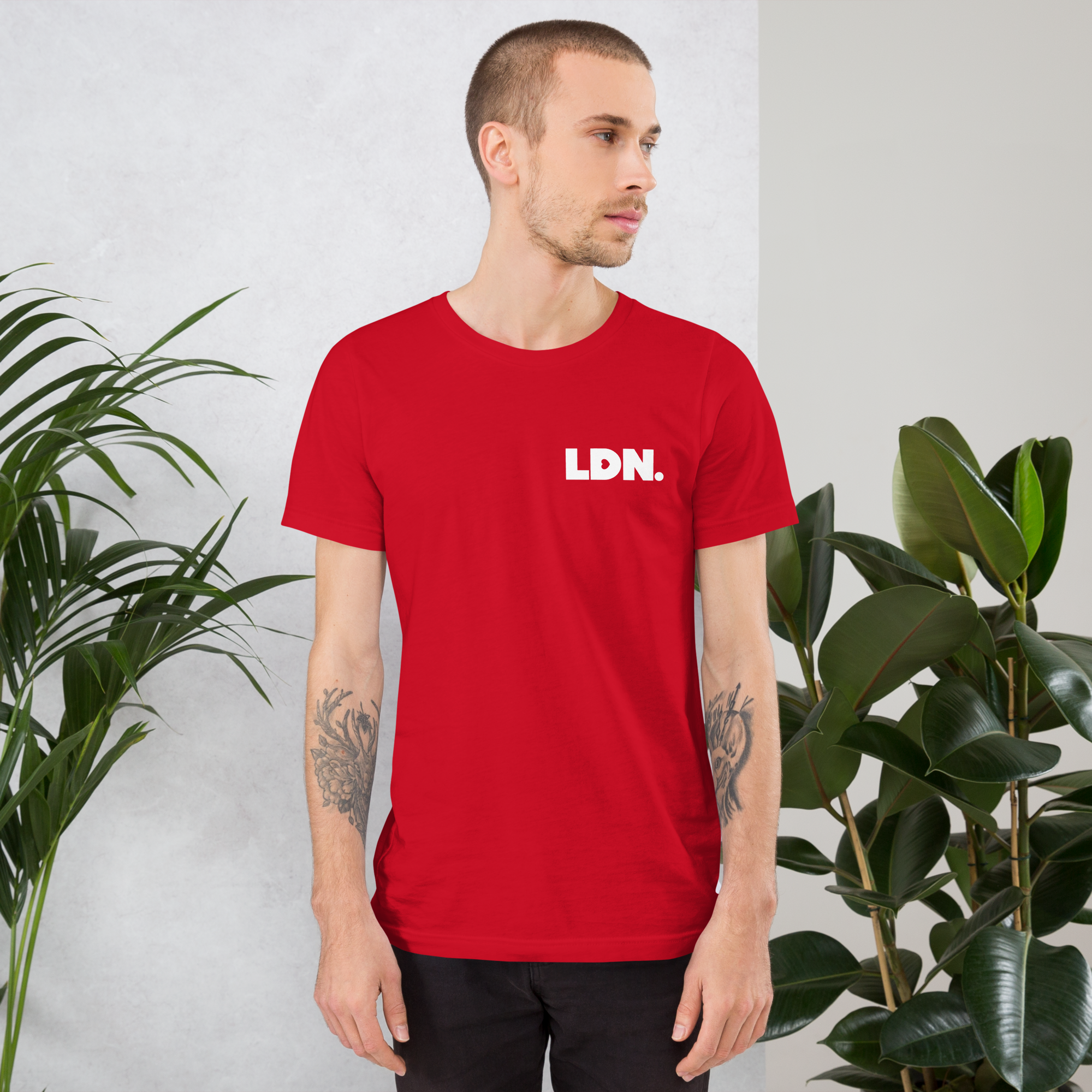 LDN. Unisex t-shirt - Minimal Front Print