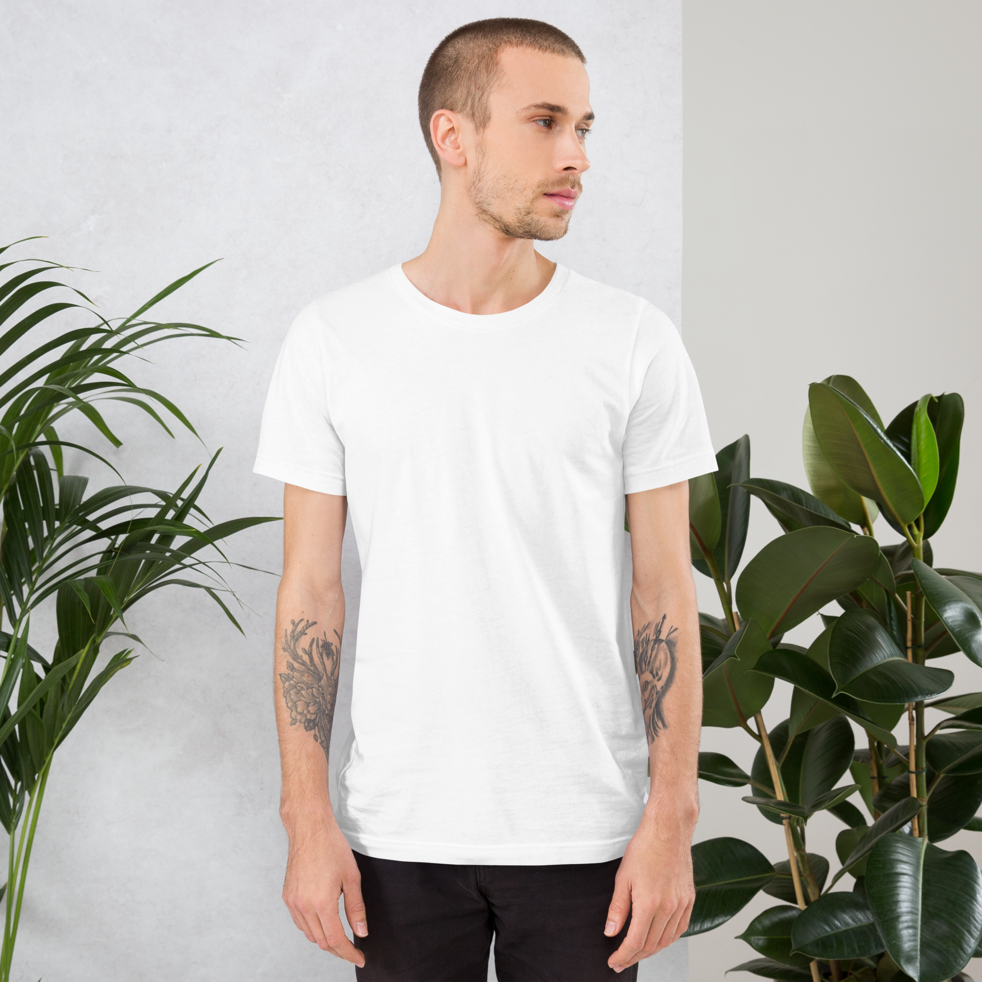 LDN. Unisex t-shirt - Minimal Front Print